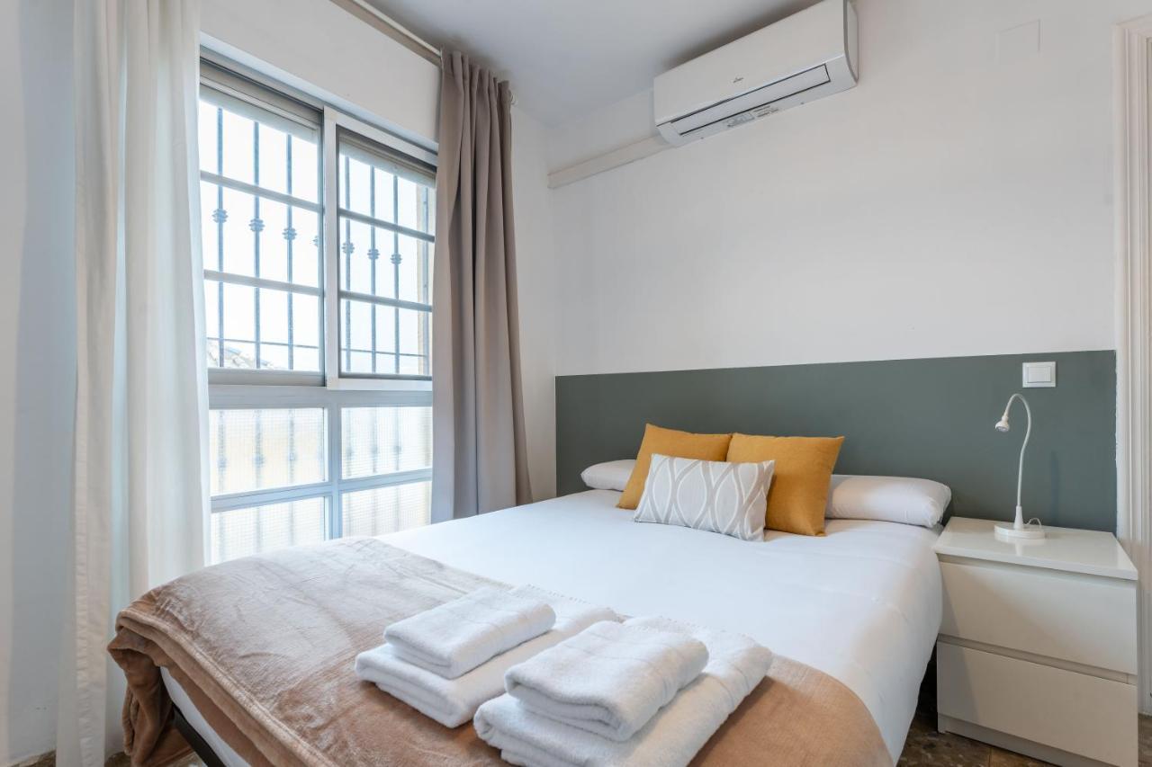 Claveles Apartment By Bossh! Apartments مالقة المظهر الخارجي الصورة
