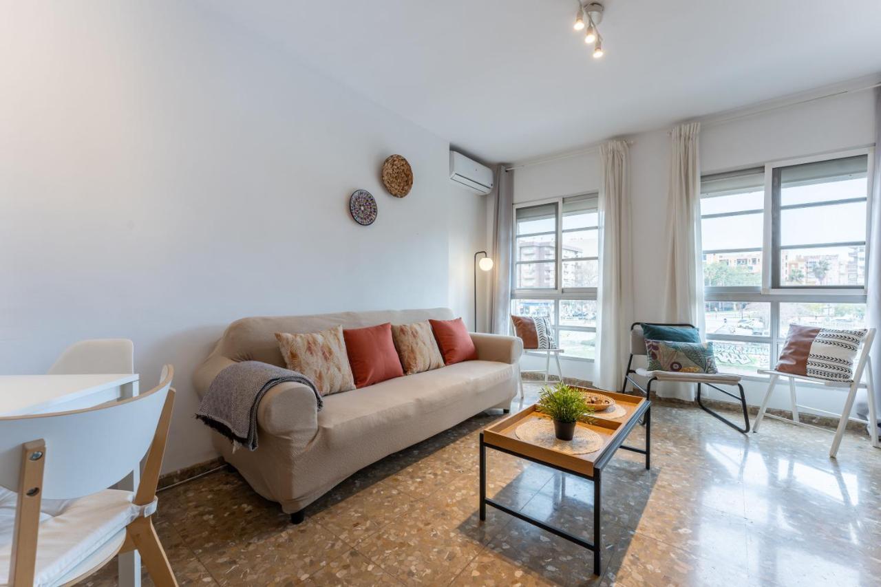 Claveles Apartment By Bossh! Apartments مالقة المظهر الخارجي الصورة