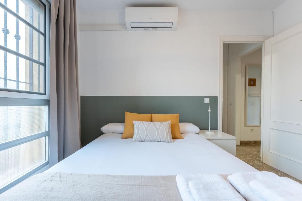 Claveles Apartment By Bossh! Apartments مالقة المظهر الخارجي الصورة